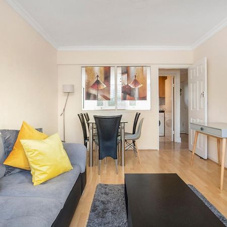 Easy Living Near Angel And City University Londen Buitenkant foto